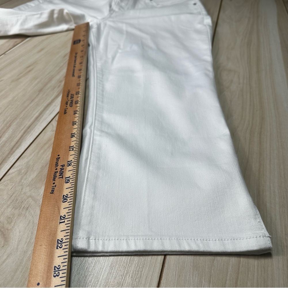 NYDJ Capri Double Snap With Slide Slit Size 14 Optic White Style# MCWDCP8011 New - Picture 3 of 13